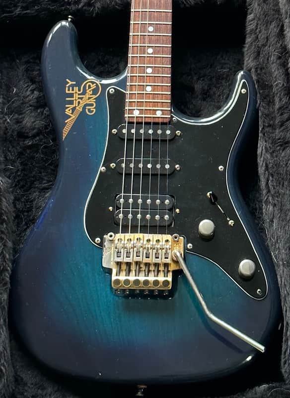 Valley Arts Custom Pro USA Trans Blue Early Serial# | Reverb