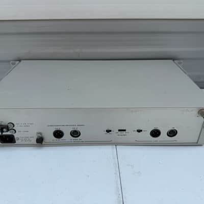 GENUNIE VEGA QX6A Wireless Intercom Master Station & 2 Receivers image 6