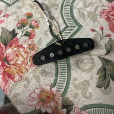 Fender 57/62 Reissue Stratocaster Pickup 1982  - Purple Wire Black image 3