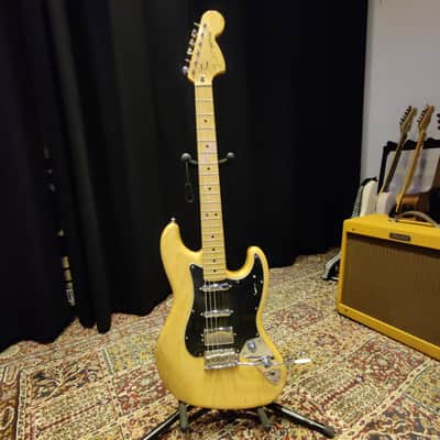Fender Alternate Reality Series Sixty-Six HSS with Maple Fretboard 2019 - Natural image 1
