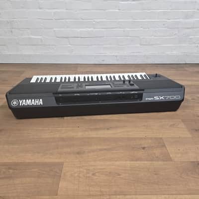 Yamaha PSR-SX700 Keyboard; Serial No: BCAP01011 | Second Hand image 8
