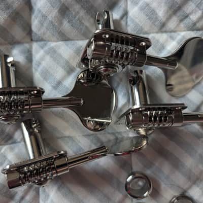 Fender MIJ Bass Tuners 3/8 image 2