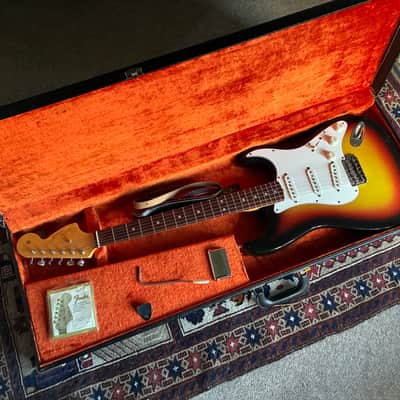 Fender Stratocaster Rosewood Fretboard 1967 - Sunburst image 2