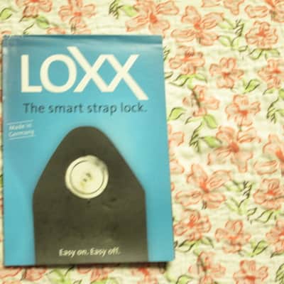 New Old Stock (in original package) LOXX 13679 Strap Lock System for Electric Guitar/Bass (Black) E & B Black (STANDARD) - from late 2010s to early 2020s - metal, stainless steel with black finish (the tool is stainless steel, silver) image 19