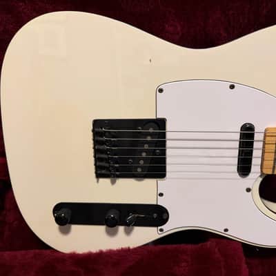 Phantom guitars T style electric guitar - White image 2