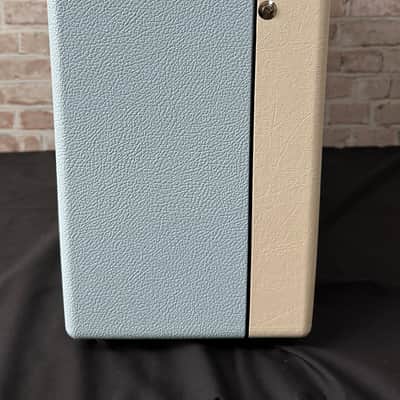 Supro Amulet 1614 RT 1 x 12-inch 15-watt Tube Combo Amp - Trinidad Blue and Cream image 8