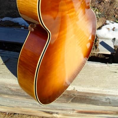 Kay Master Size Artist Kay 46 Kay 48 Archtop Guitar 1947-1951 Sunburst image 2