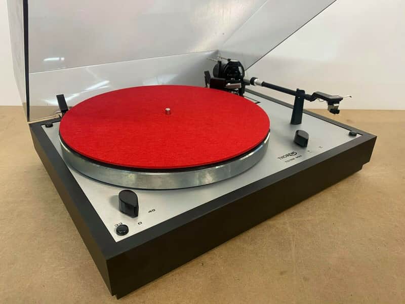 Vintage Thorens TD166 MKII 2-Speed Belt-Drive Suspended Chassis Turntable image 1