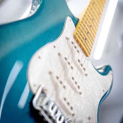 G&L Tribute Comanche Emerald Blue MP image 4