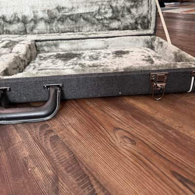Roadrunner Boulevard Hardshell Electric Guitar Case image 4