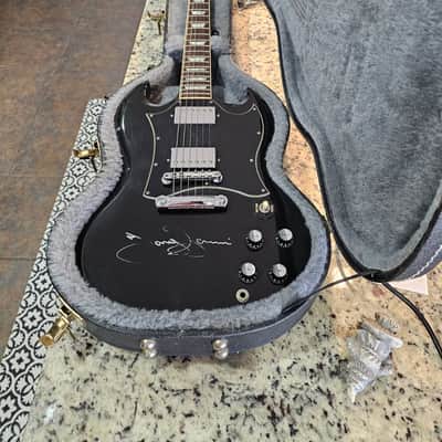 Gibson SG signed by Tony Iommi 1997 - Gloss Black image 9