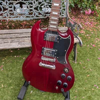 Vintage VS6-CR Reissued Series Double Cut with Gold Hardware 2010s - Cherry Red image 2