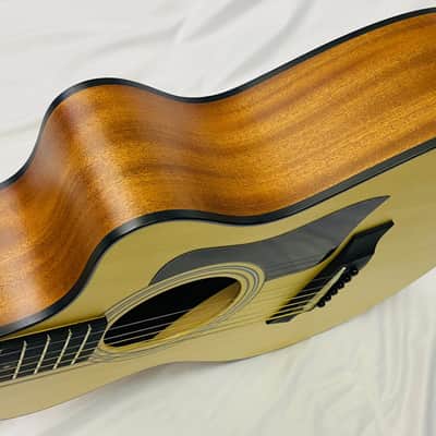 Taylor 112ce Electro-acoustic guitar – Mint condition – Original box included image 9