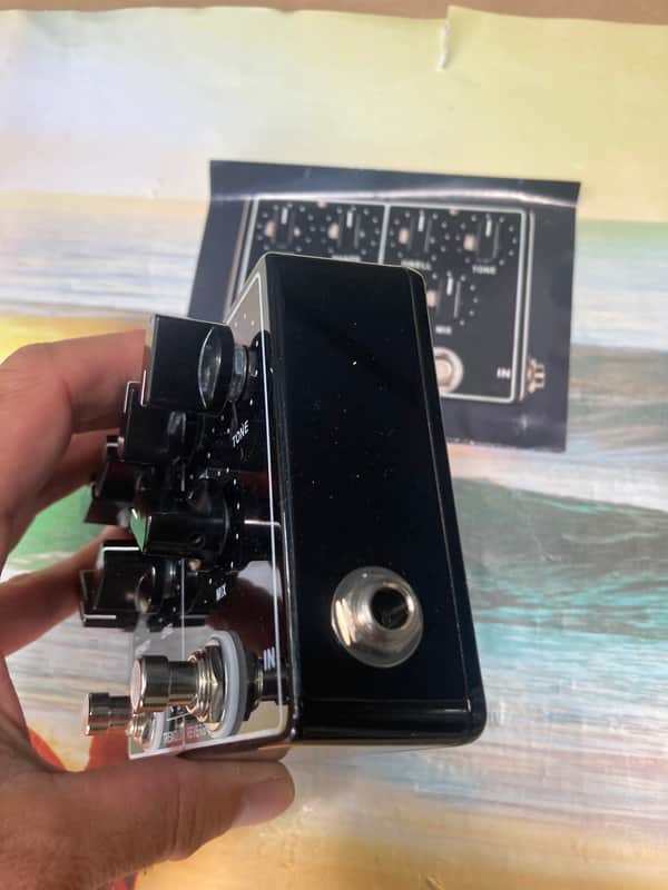 VHT AV-MV1 Melo-Verb 2010s 2 in 1 tremolo Reverb electric | Reverb