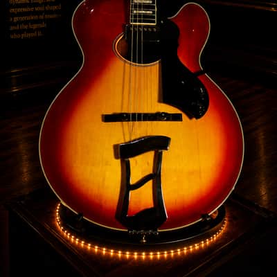 HAGSTROM “Jimmy” . 1977 Very Rare early model. D'Aquisto. Collectible. image 2