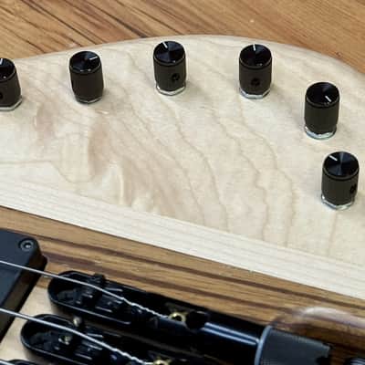 Merlos Trium 5 Headless Fretless image 13
