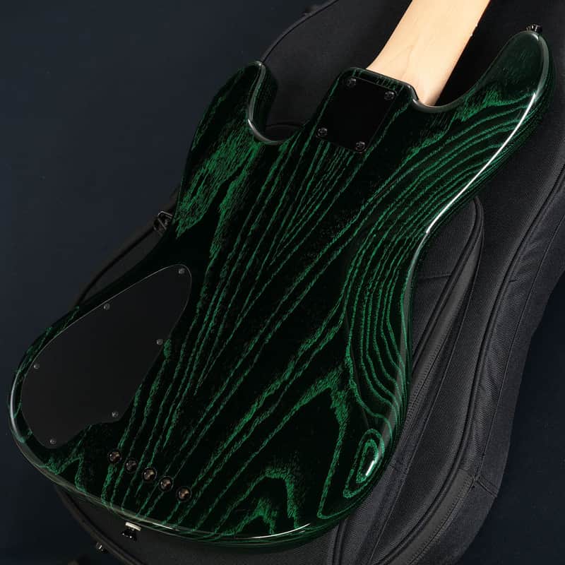 Red House Guitars Seeker J5 Red House Guitars 5-string active bass