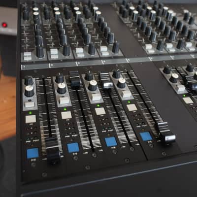 Sonosax SX-T Analog Mixer – 9 Mono + 2 Stereo – Flightcase – Serviced image 9
