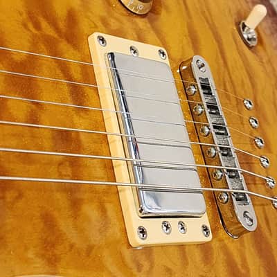 Carvin CT6 Beautiful Quilt Honey Burst image 20
