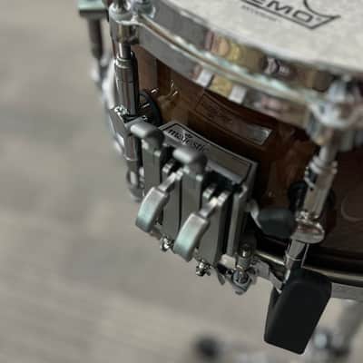 Immagine MAJESTIC MPS1465WA 14X6.5 PROPHONIC WALNUT SNARE DRUM - FLOOR MODEL - 6