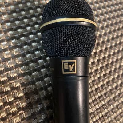 Electro-Voice N/D767a Supercardioid Dynamic Vocal Microphone | Reverb