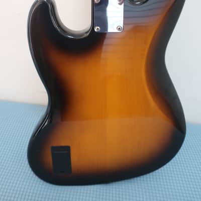 2010 Fender MIM J Jazz Bass Guitar Sunburst Full Scale Clean Paint Solid Workhorse With Soft Case image 11