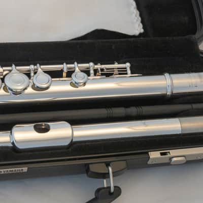 Yamaha YFL-200AD Advantage Standard Flute *Overhauled New Pads *Ready to play image 2