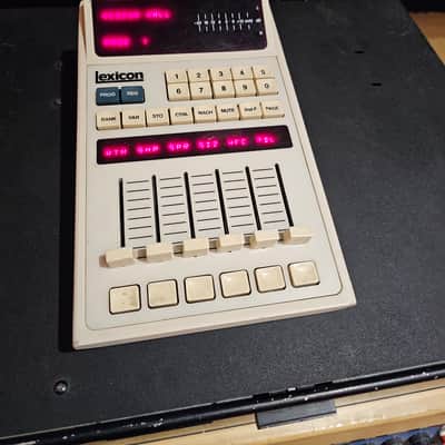 Lexicon 480L Digital Effects System with LARC Remote 1980s - Black / White Remote image 2