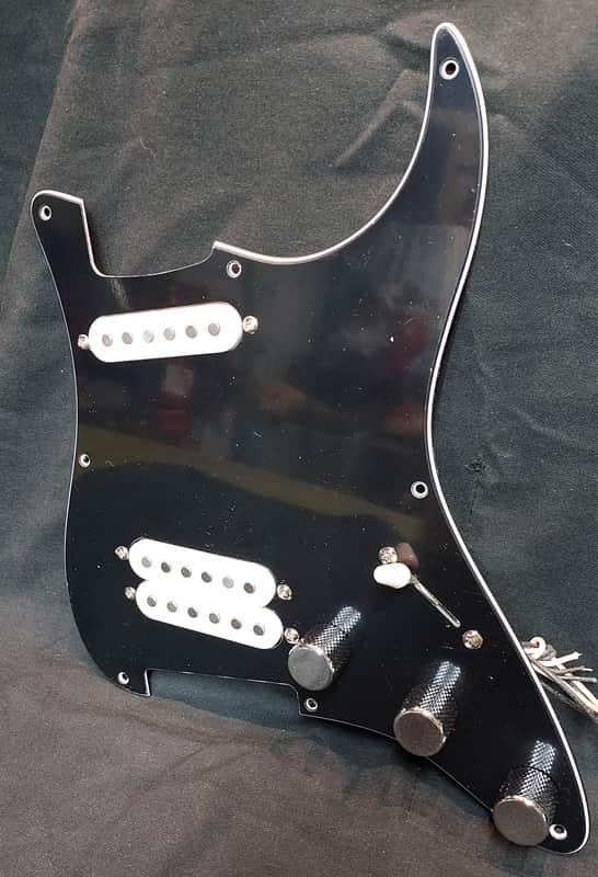 Rock'N R Guitars Loaded Pickguard for Strat Robbie Robertson Last Waltz Tribute 2026 - Black image 1