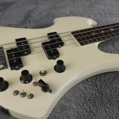 Fernandes Mockingbird - White 4-String Bass Japan w/ Gig Bag image 5