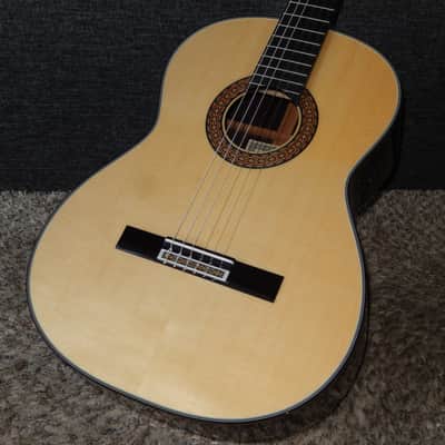TAKAMINE No200FH 2022 - SWEET & POWERFUL CLASSICAL GUITAR -  ALL SOLID WOODS image 2