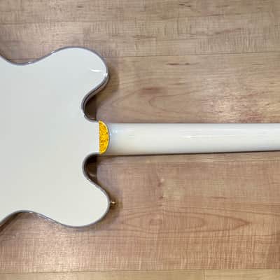 Gretsch Falcon Center Block LImited Edition with String-Thru Bigsby and Gold Hardware 2025 - Vintage White image 3