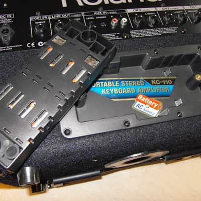 Akku Keyboardverstärker Roland KC-110  amp keyboard Mikro usw. mit Netzteil image 5