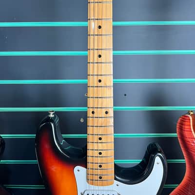 Fender Classic Series '50s Stratocaster 3-Color Sunburst 2003 Electric Guitar image 6
