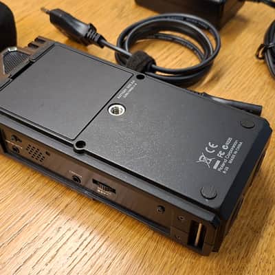 Roland R-26 Portable Recorder 6 channels image 9