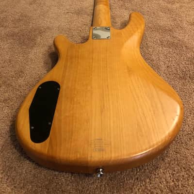 Yamaha BB405 5-String 2004 Natural image 8