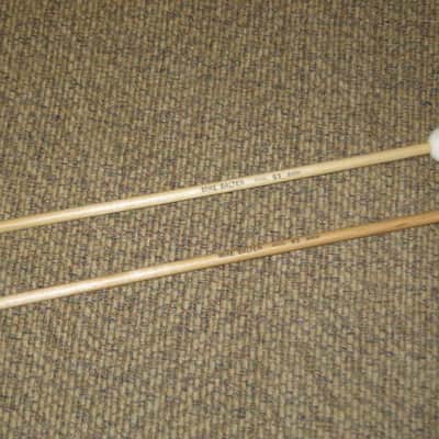 one pair new old stock near A+ Mike Balter MB93B (93B) Extra Hard Keyboard Mallets, 1 plastic (phenolic) round white HEADS and natural birch HANDLES - mid to late 1990s (+ packaging) Unwound Series image 4