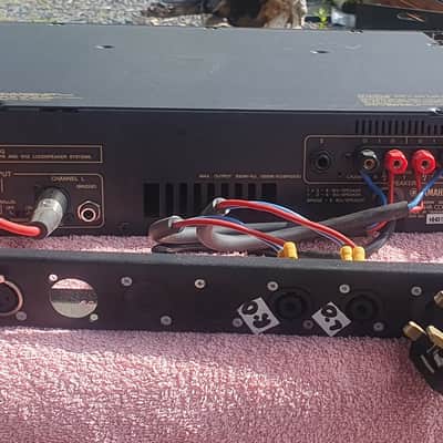 Yamaha Power Amplifier CP2000 with flight case image 2