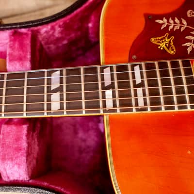 Gibson Hummingbird 1968 - Cherry Sunburst image 18