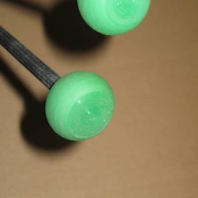 new old stock Gambal GPXR1 (UG13GPXR1) Glockenspiel, Bells, Xylophone Percussive Keyboard MALLETS, 1 and 1/4 inches Green Hard Nylon Flat Ball Heads with Black Synthetic Shafts, with original packaging - from 1990s - early 2000s image 9