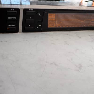 Behringer Ultracurve Pro DEQ2496 24-Bit Mastering Processor 2010s - Standard image 3