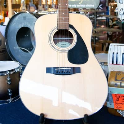 Yamaha F325D Dreadnought Acoustic Guitar Natural image 2