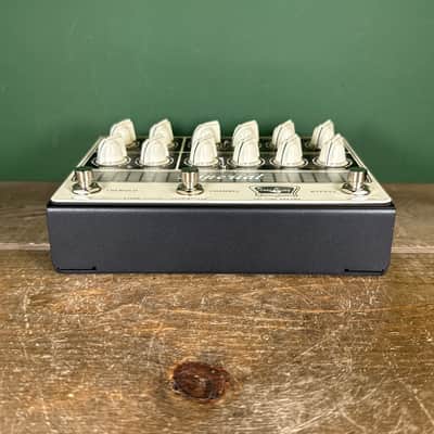 Tone King Imperial Preamp 2025 - Present - Cream / Black image 6