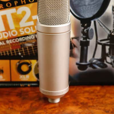 Rode NT2-A Multi-Pattern Large-Diaphragm Condensor Microphone Pre-Owned image 3