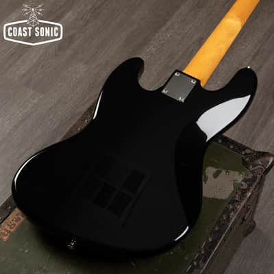 2024 Fender Traditional II 60's Jazz Bass Made in Japan image 10