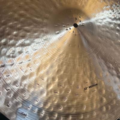 Zildjian 22" K Constantinople Medium Ride Cymbal - Traditional 2602g image 2
