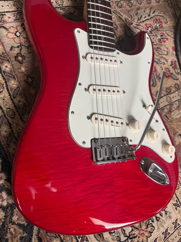 Fender American Deluxe Stratocaster 2000 - Transparent Red image 1
