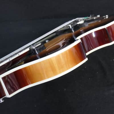 Hofner HCT-500/1-SB Contemporary Series VIOLIN Beatle Bass GREAT Brown Sunburst Vintage Look with Tea Cup Knobs image 4