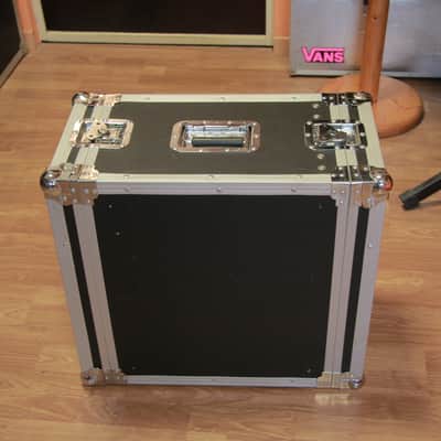 Rockcase 6 units image 1