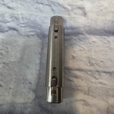 Switchcraft XLR Female to Female Connector image 4